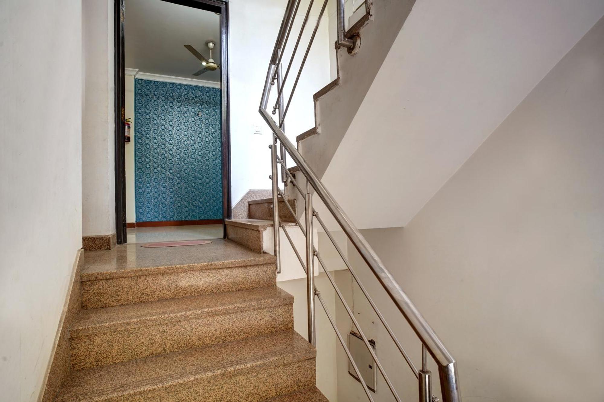 Nexhub Stay - Huda City Centre Gurgáon Kültér fotó